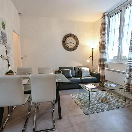 Grande Eugenie Proche Opera, Kiosque, Casino, Cure Appartement *